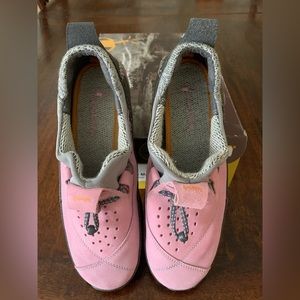 Timberland Girl’s pink & gray nubuck/Smartwool Power Lounger. Never worn!